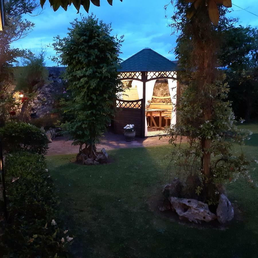 Hosteria Las Fuentes Rubayo Exterior foto